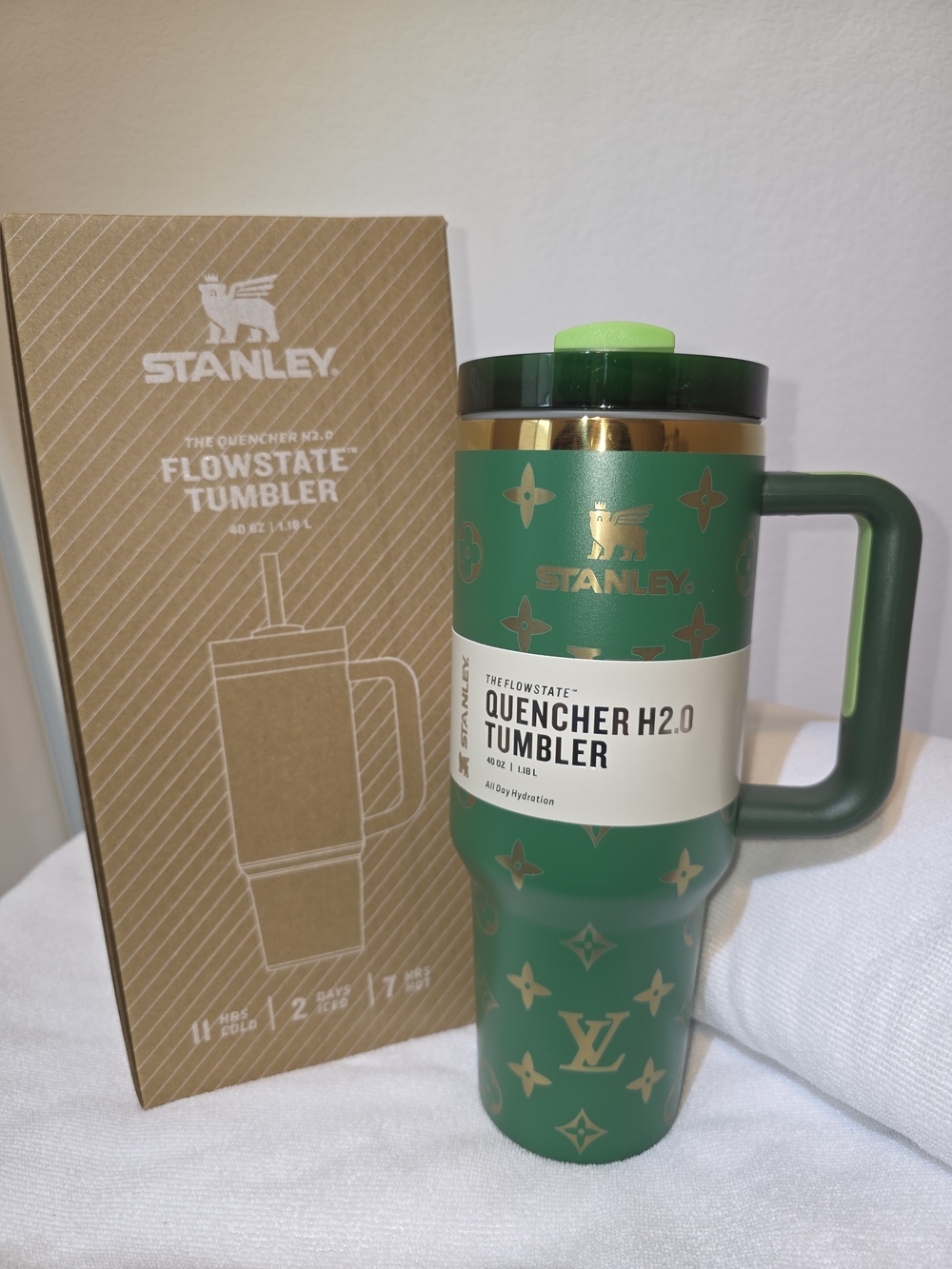 Stanley Green Gold Engraved Logo FlowState Quencher Tumbler 40 Oz